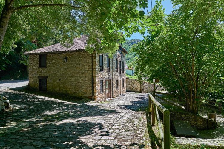 ארנאס דה קבראלס Hotel Rural La Tahona De Besnes מראה חיצוני תמונה